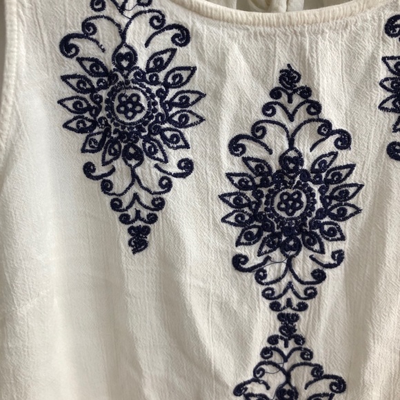 LA Hearts - White Tank Top - Picture 4 of 4